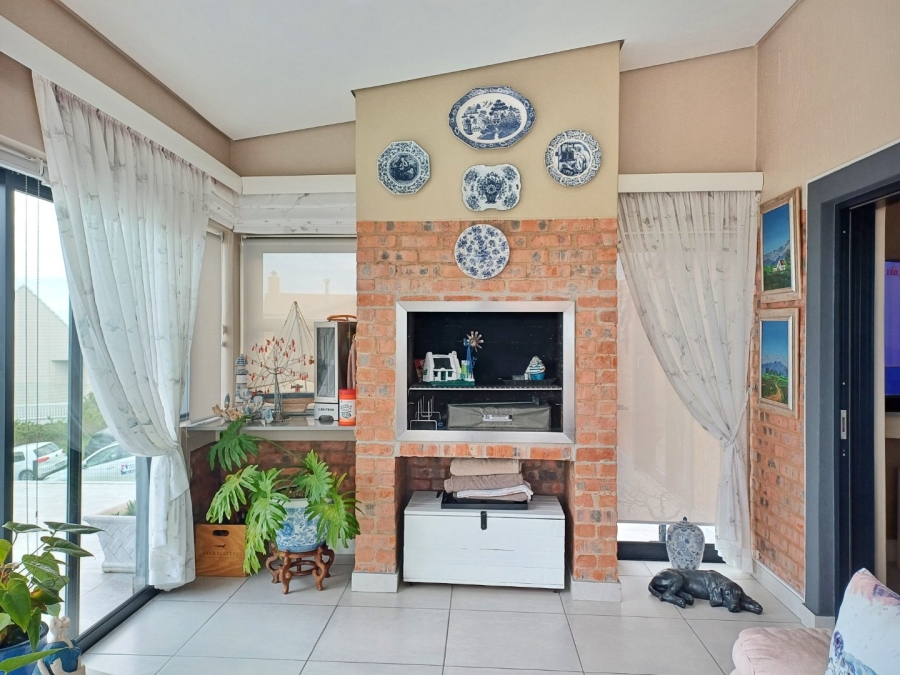 4 Bedroom Property for Sale in Tergniet Western Cape
